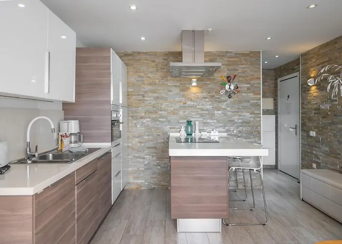 Go2tenerife Apart'cala Pool & At 5 Mins Apartamento *